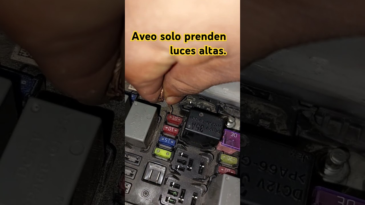 Aveo No prenden luces bajas. solo las altas #mecanicaautomotriz #tips #automobile