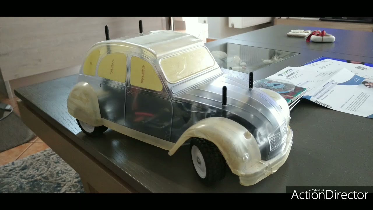 Tamiya M05RA Citroen 2CV Unboxing