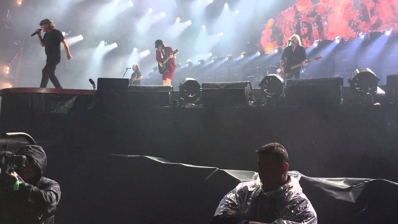 AC/DC - Opening/Rock Or Bust Live Sydney Nov 4th, 2015 FRONT ROW HD