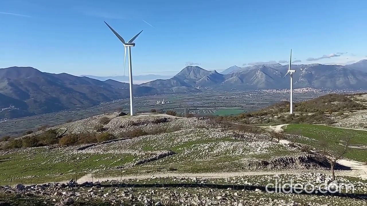 04-12-2021. Matese.  Parco Eolico di Colle La Croce (Ciorlano -CE). VIDEO STABILIZZATO.