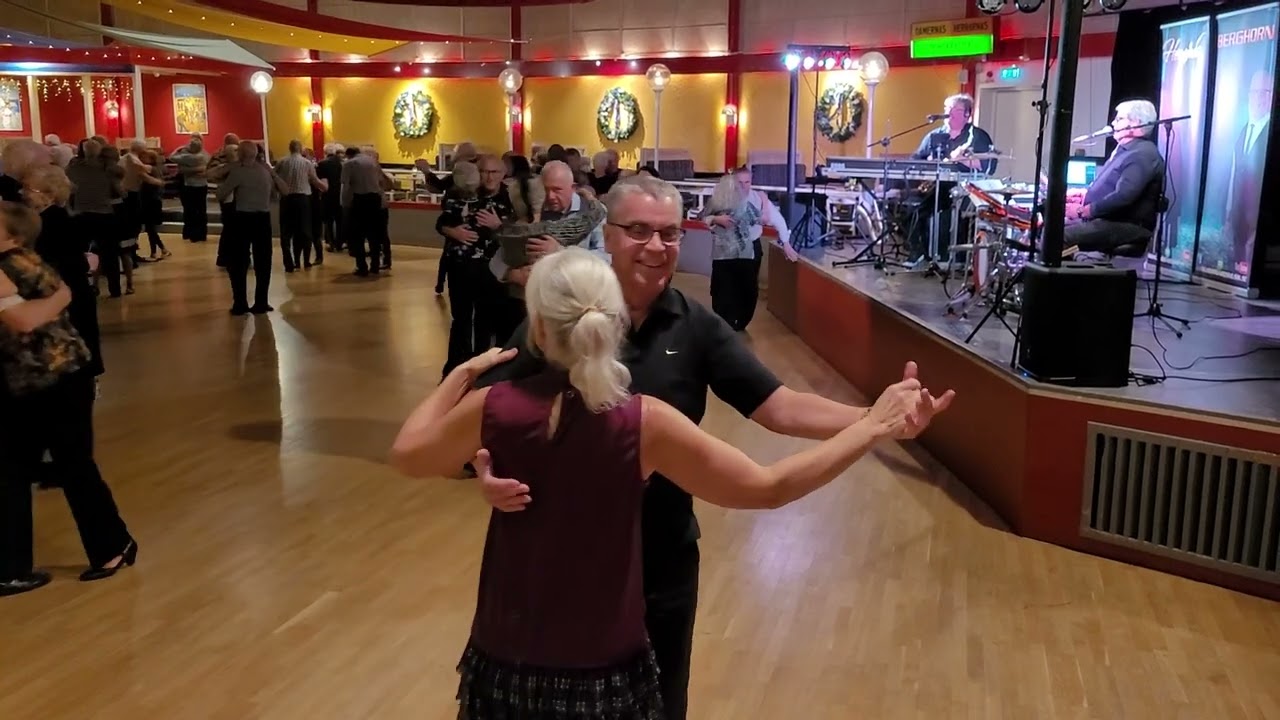 Herrgårds & Berghorn Brunnsparken Örebro 2024-11-19.