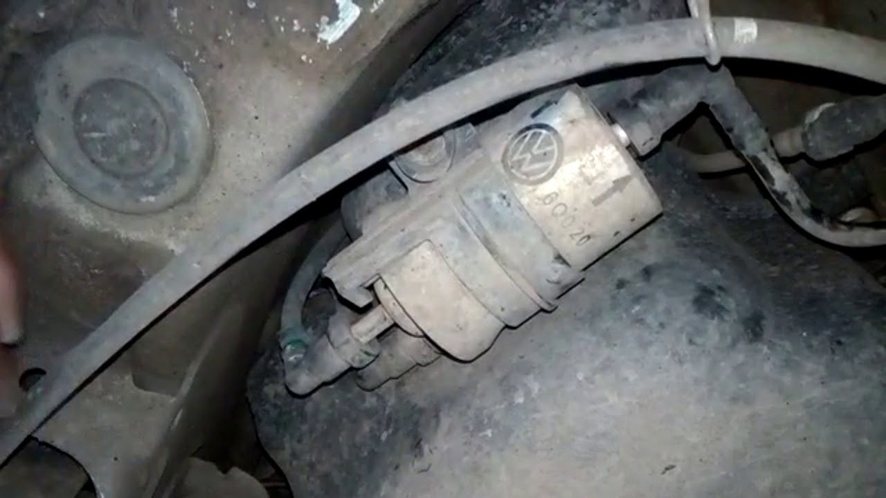 Volkswagen Polo fuel filter replace