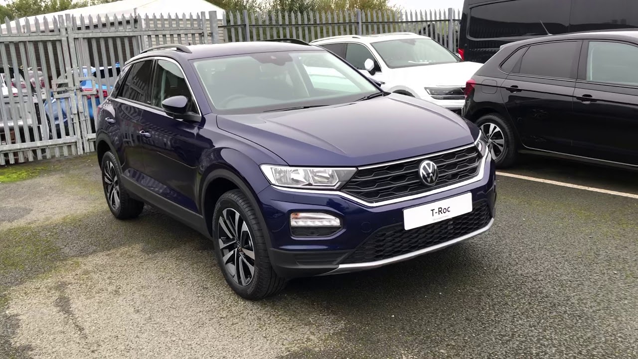 Volkswagen T-Roc United 1.5TSI 150 л.с., цвет Atlantic Blue, новый автомобиль | Wrexham Volkswagen