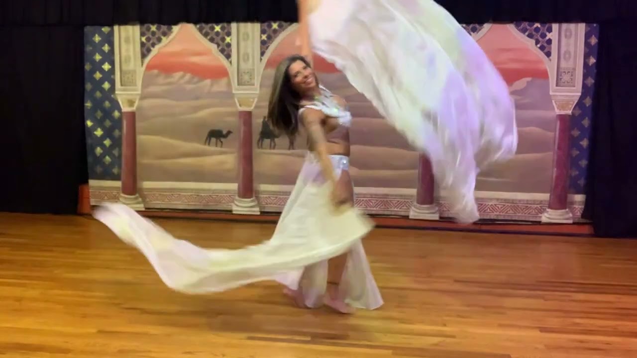 Erin DePrizio Dilbar with LED fan veils