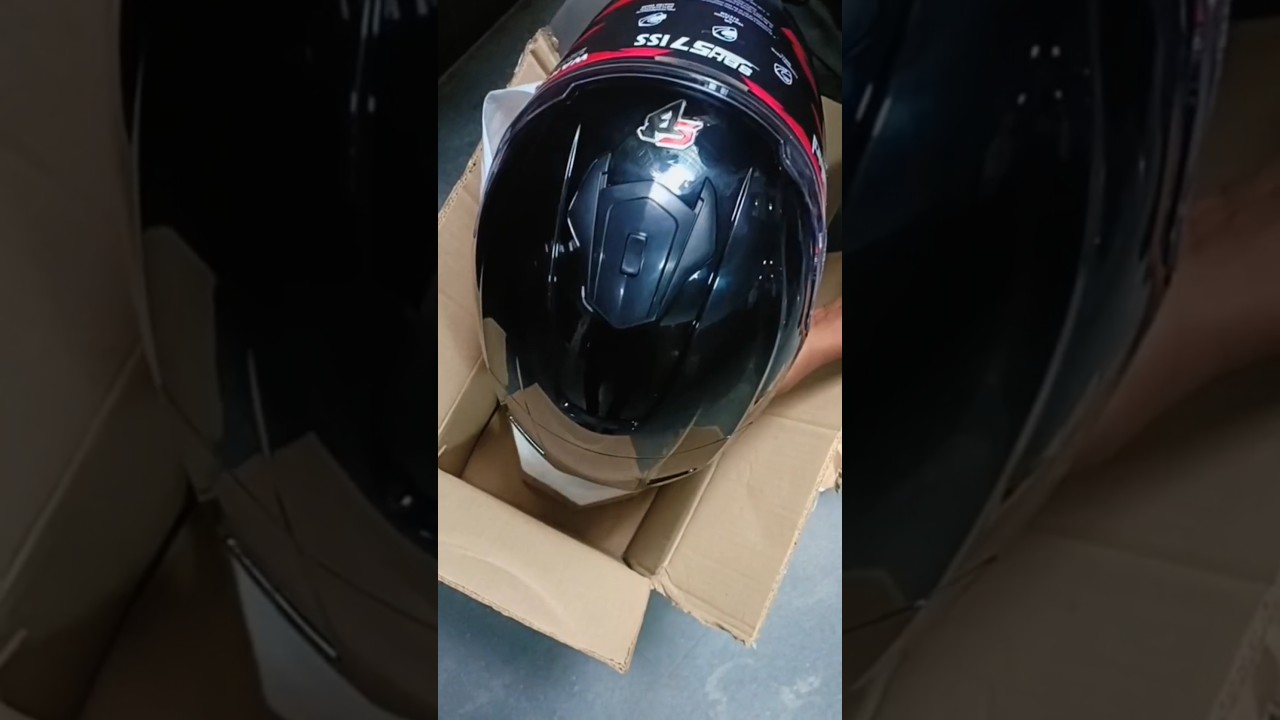Steelbird SBH-57 Fighter helmet unboxing 🔥 #steelbird #unboxing #steelbirdhelmet #shorts