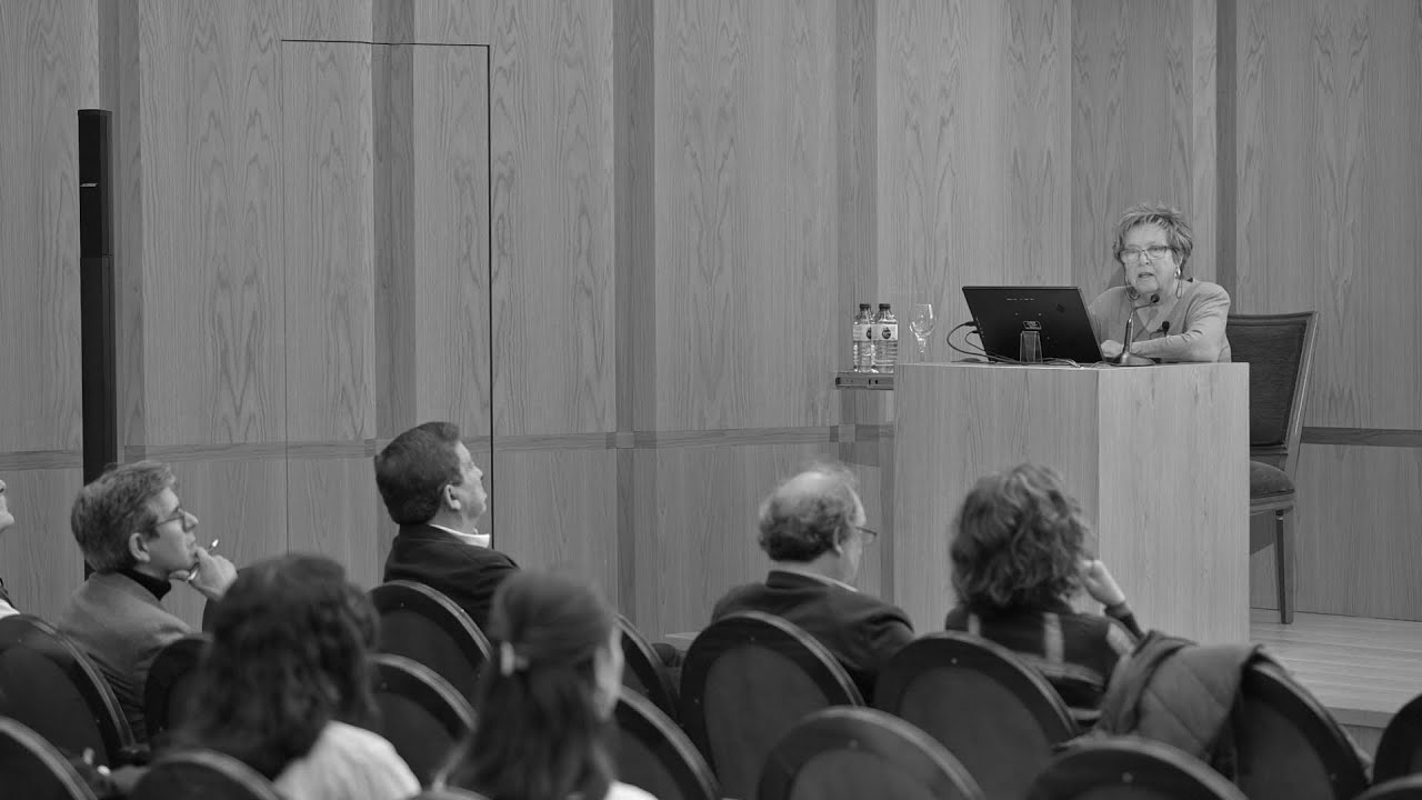 Margarita de Luxán: Arquitecturas con árboles. Nueve interacciones.