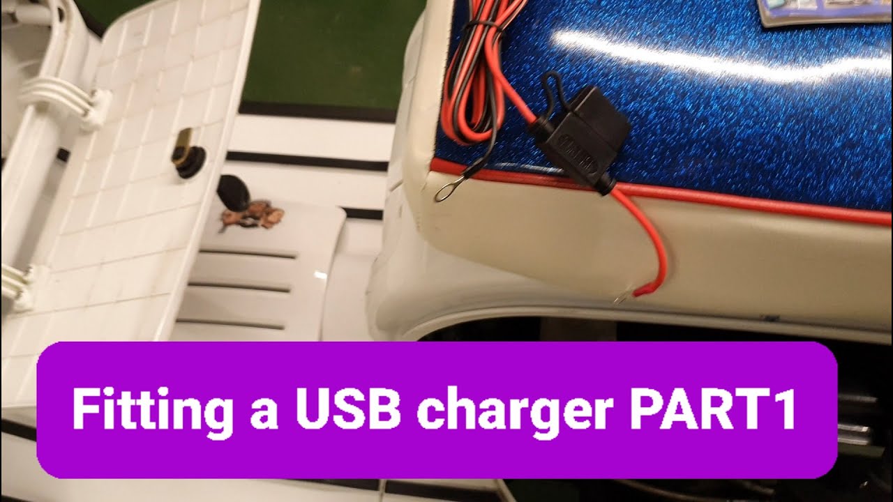 Fitting a TEMPORARY USB charger to a Royal Alloy scooter - PART 1 - TEMPORARY FIX
