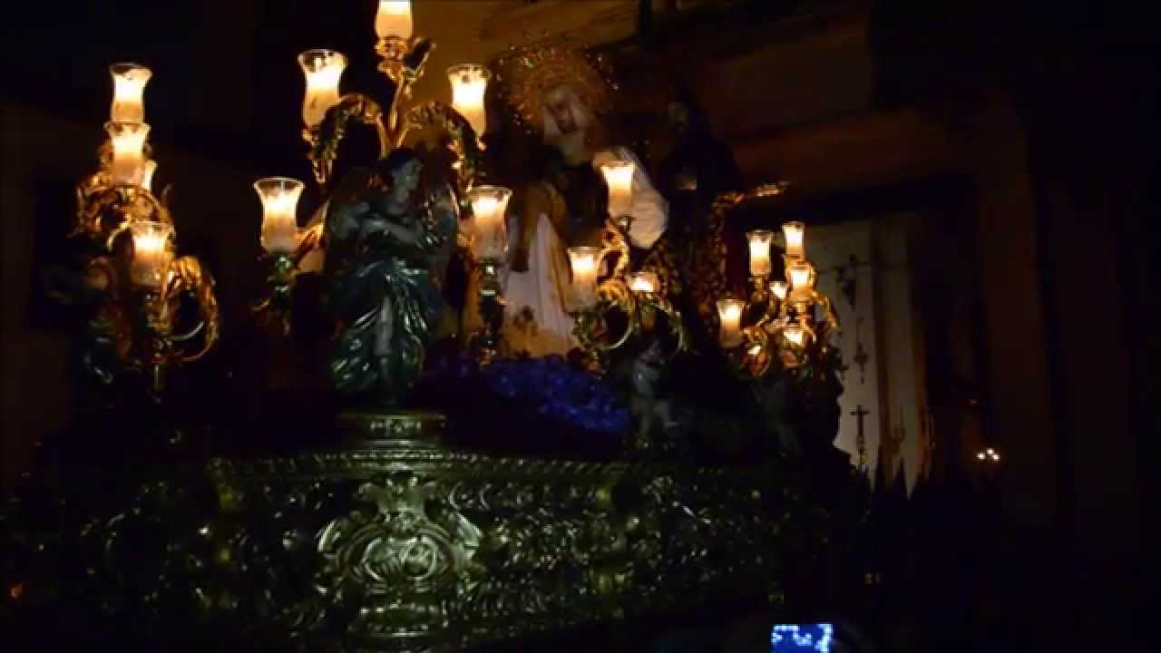Entrada Hermandad de la Mortaja - Semana Santa de Sevilla 2015