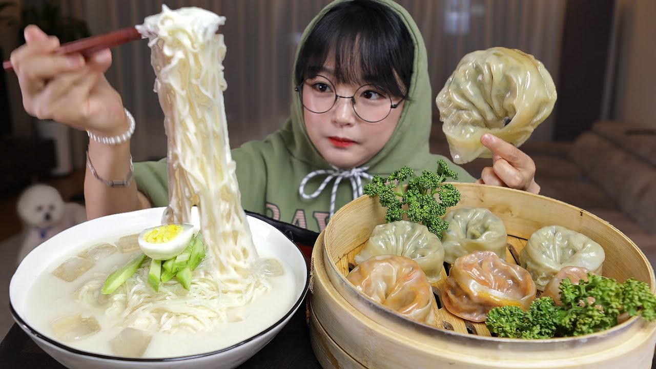 Cold Bean Soup Noodles & Steamed Bumplings Mukbang Asmr