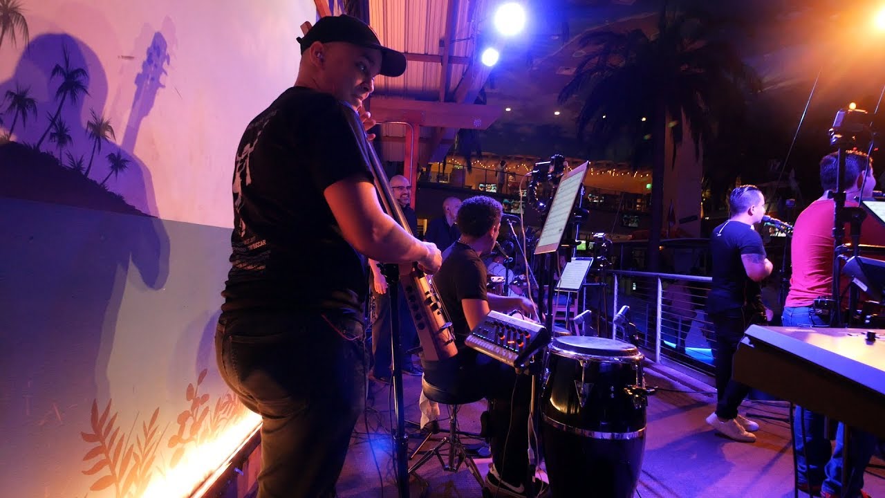 Trucutu Live @ Margaritaville con Mixtura Band