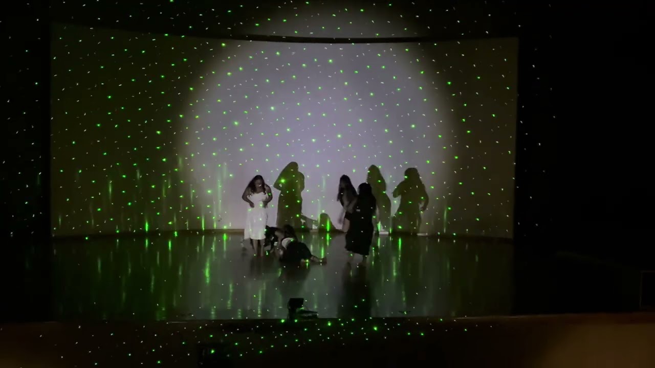 Fragmentos de sombras: grietas del reflejo interno