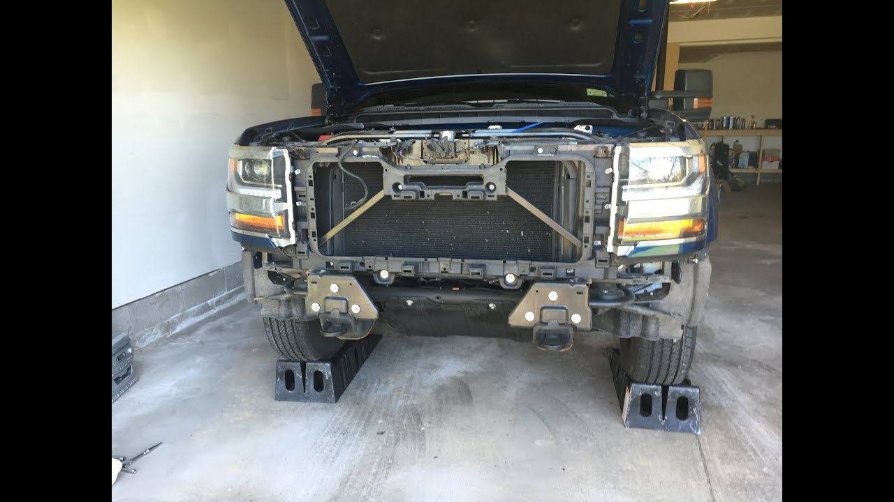 2016 Silverado Bumper and Grille Removal with Fog Light Install!