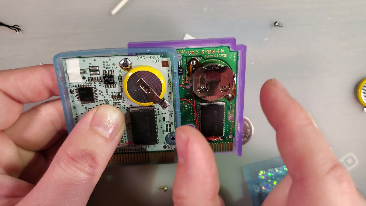 Game Boy Game Battery Retainer by HDR (updated)