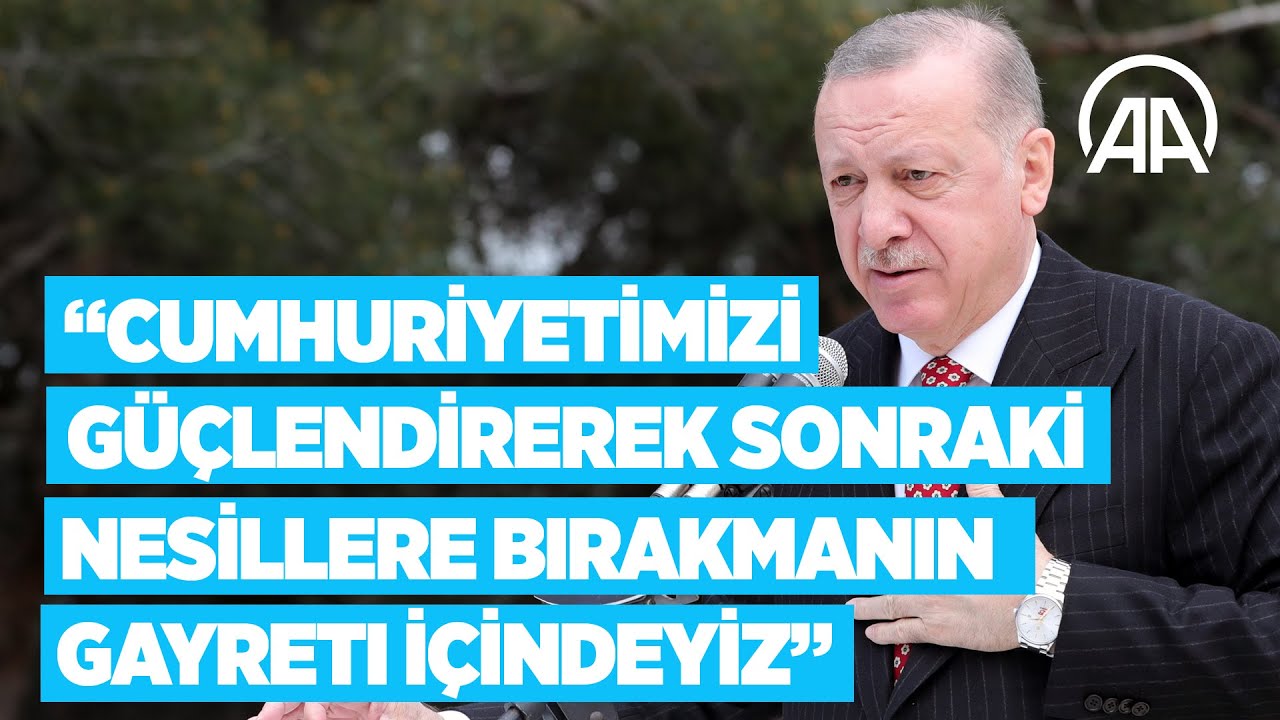 Cumhurbaşkanı Erdoğan Çamlıca Kulesi göndere bayrak çekme törenine katıldı