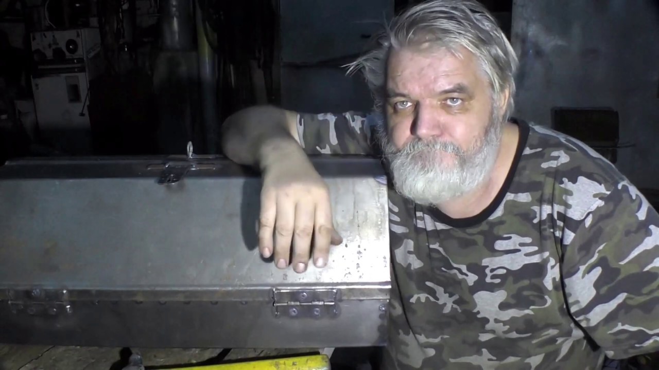 Инструментальный ящик из железа, своими руками.