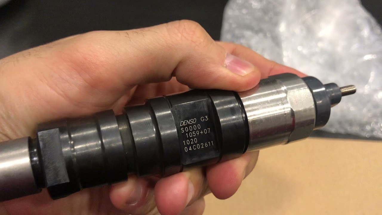 форсунка топливная DENSO. 095000-1020.