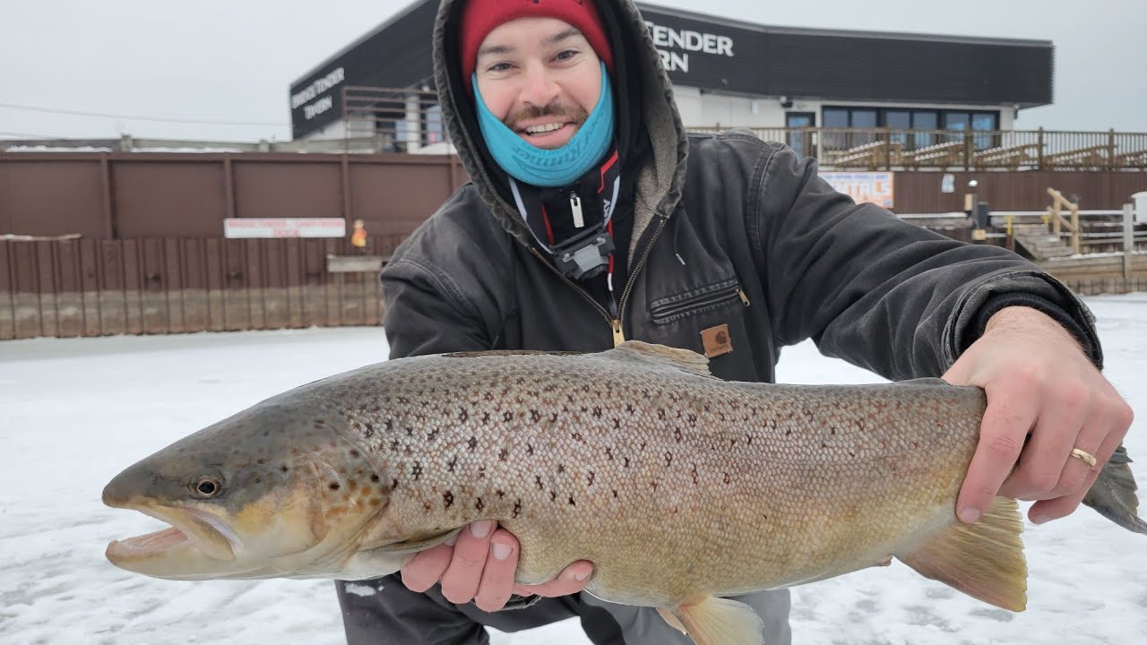 Ice Fishing - Brown Trout & Steelhead - Wisconsin - Lake Michigan