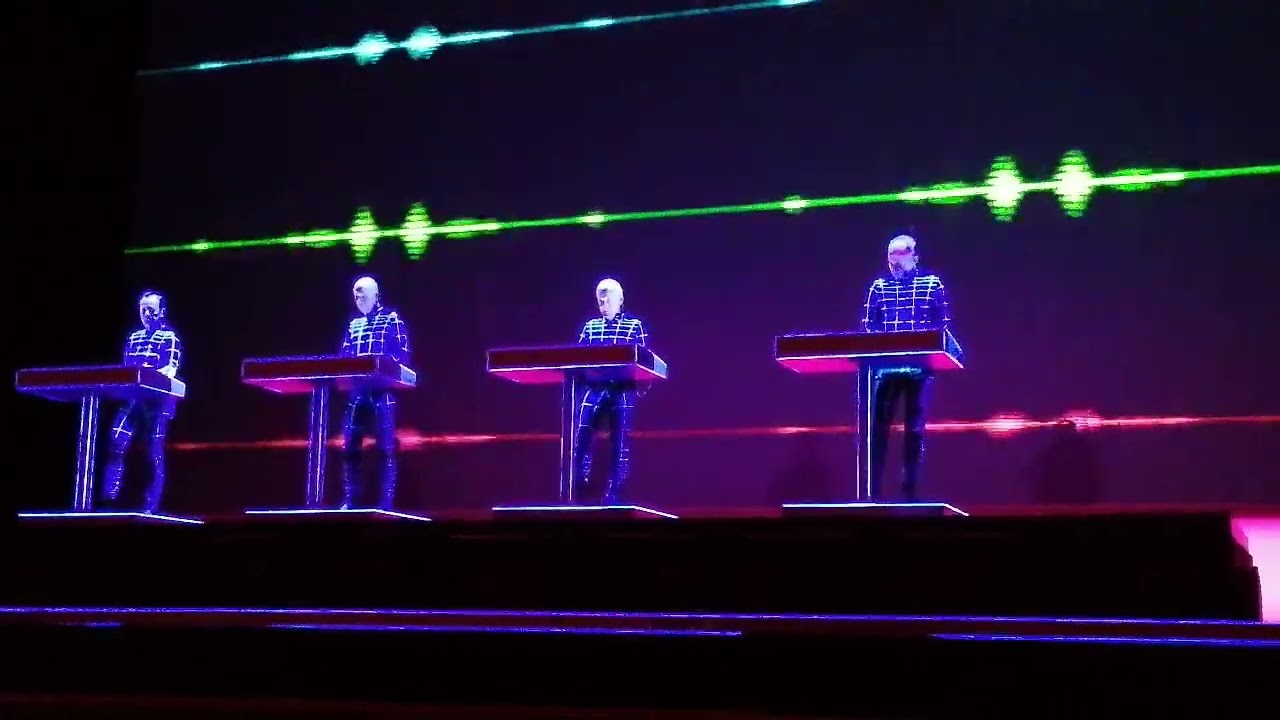 Kraftwerk 3D - Computer Love - Milano Teatro Arcimboldi 2 maggio 2 maggio 2022 live