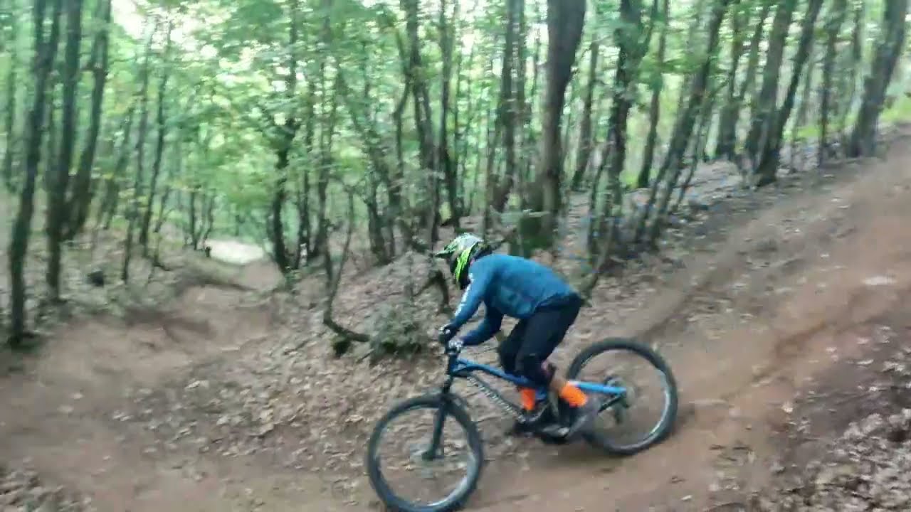 Αγώνας Πανελλήνιου Κύπελου Downhill στο Βαρικό Αμυταίου Φλώρινας (εκπληκτική κατάβαση με ποδήλατο)