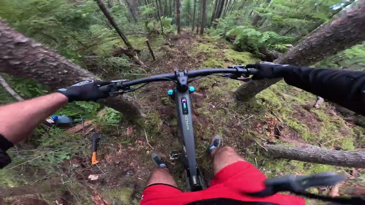 Trail Max + Lac Pendu (côté de la Rte. 155)