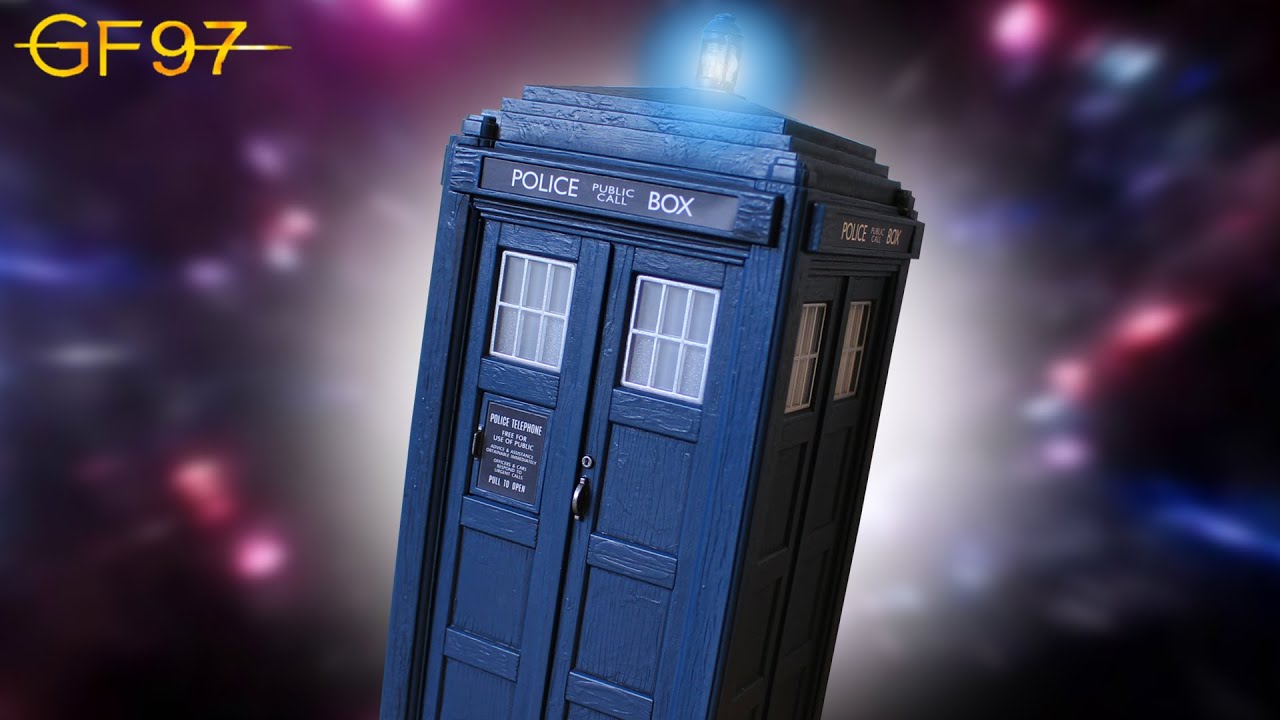Doctor Who: The Thirteenth Doctors TARDIS | Toy Review