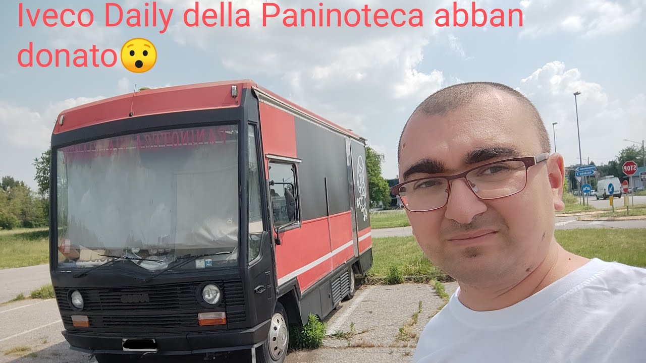 Iveco Daily della Paninoteca abbandonato