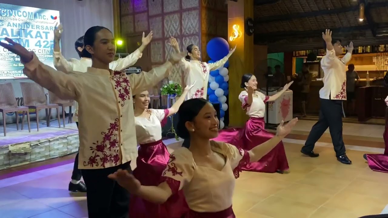 The talented students of CCNHS SPA Dance showcasing the fokldances of Calbayog City.