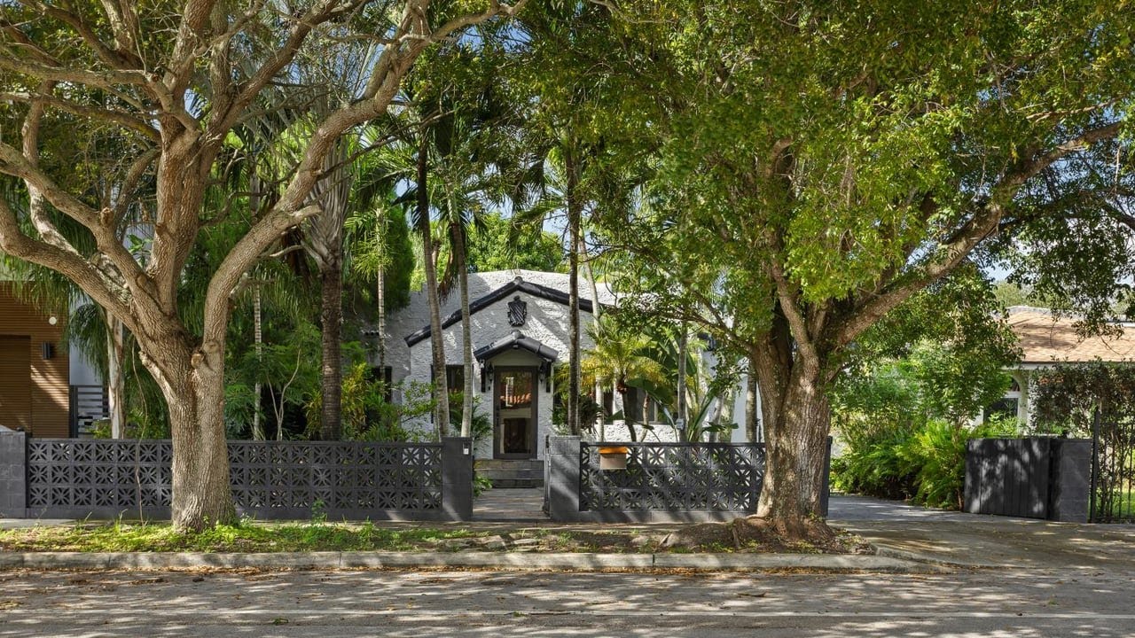 452 SW 21st Rd, Miami, FL