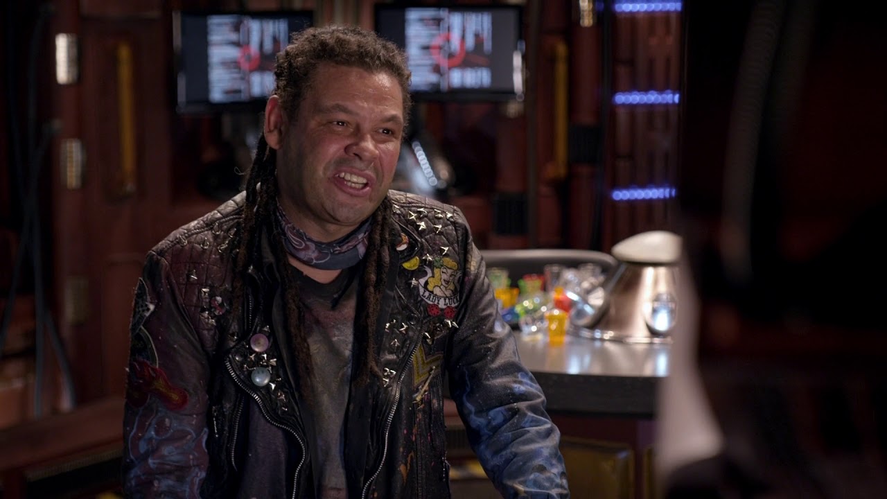 Red Dwarf X - Lister left himself a message as his Dad