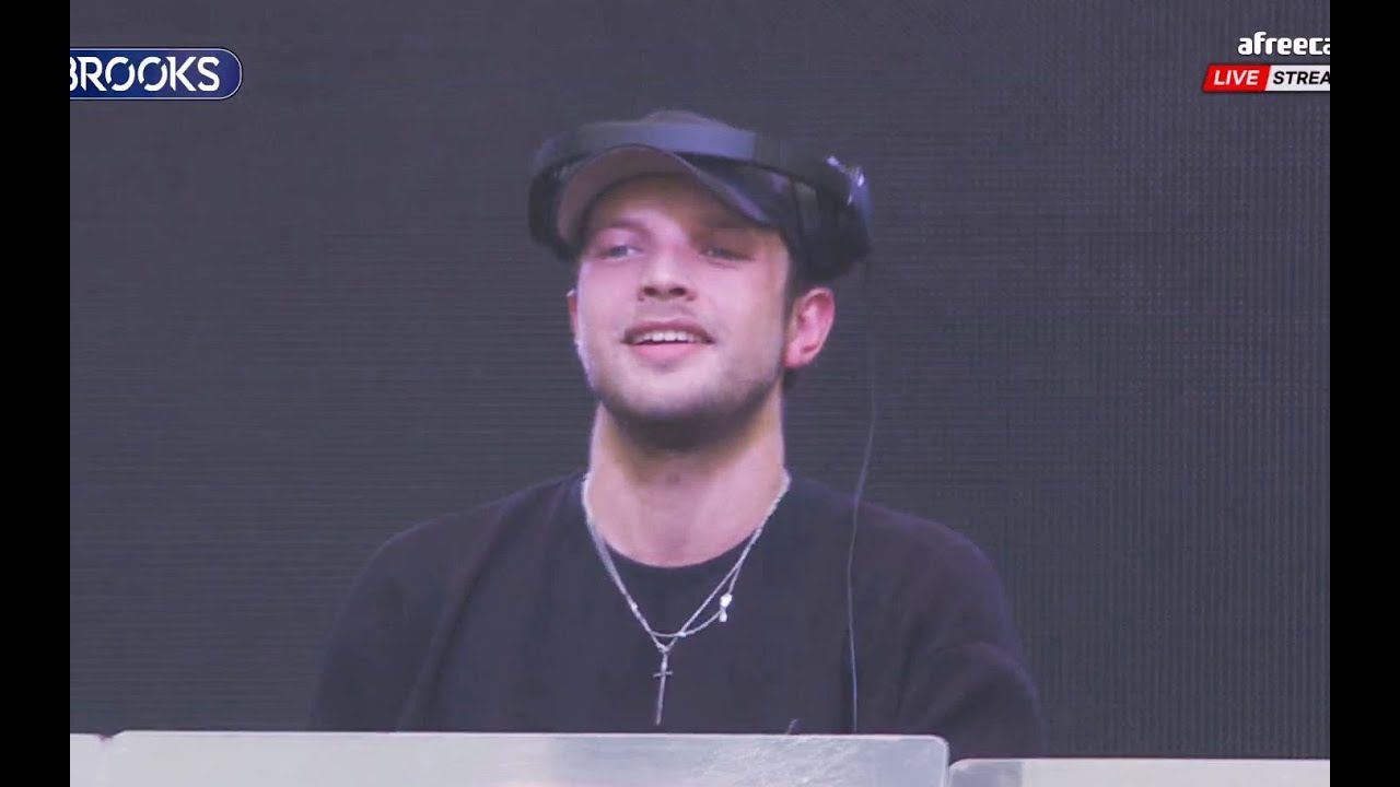 Brooks @ S2O Songkran Music Festival Korea, South Korea 2023-07-09