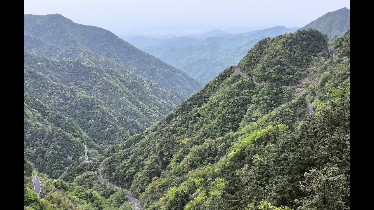 Chinese Mountain Roads Anhui Huangjian Pass
