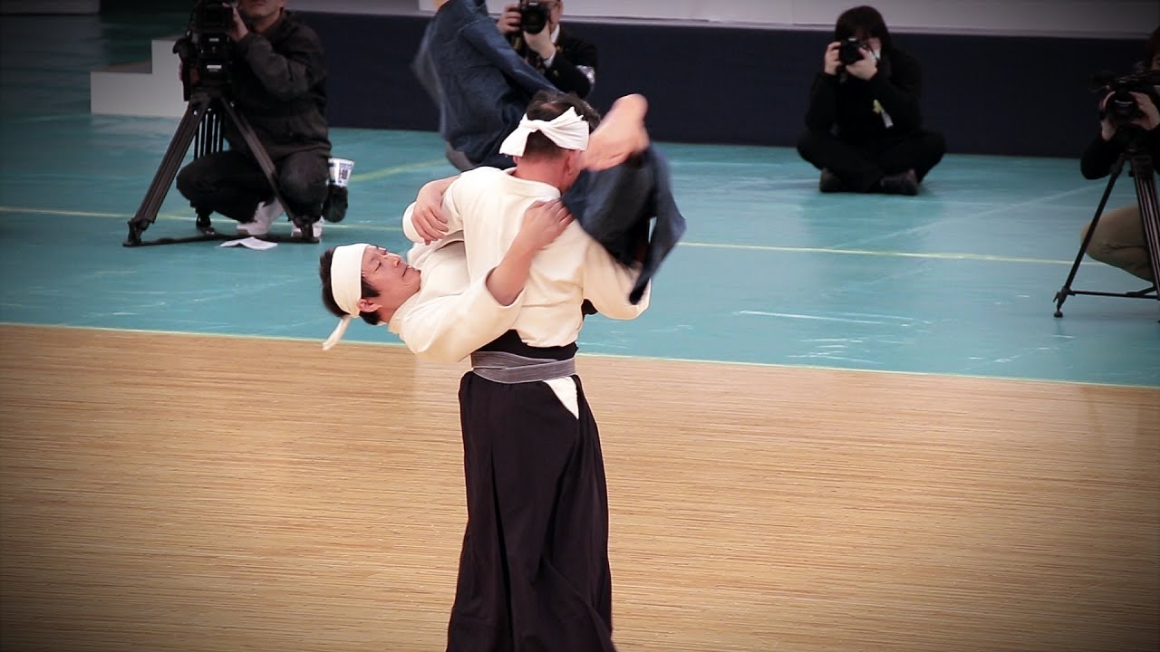 Yagyū Shingan-ryū taijutsu - 39th Kobudo Demonstration Nippon Budokan 2016