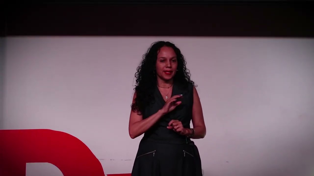 Lo que no decimos los creadores de contenido | Carolina Alviarez | TEDxAmador