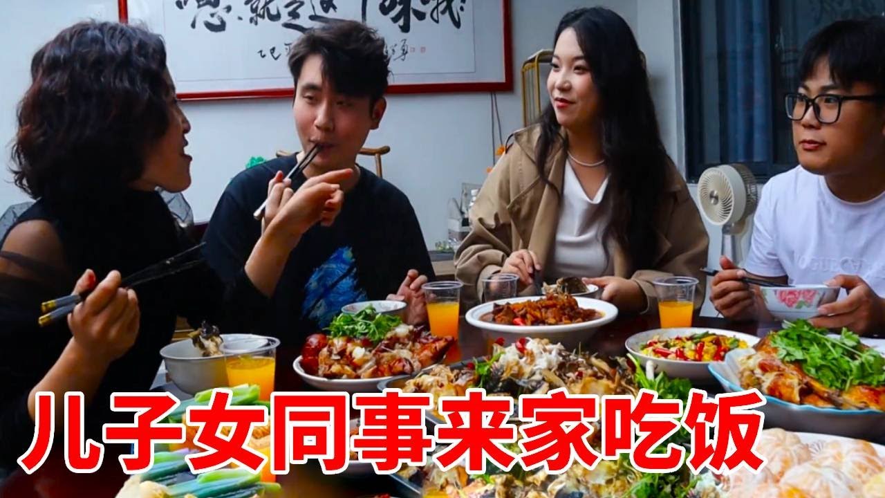 儿子第一次带女同事回家吃饭，把胖哥给激动的不得了，买了大鱼毛蛋烧鸡猪蹄，做了一大桌菜招待客人#我的乡村生活