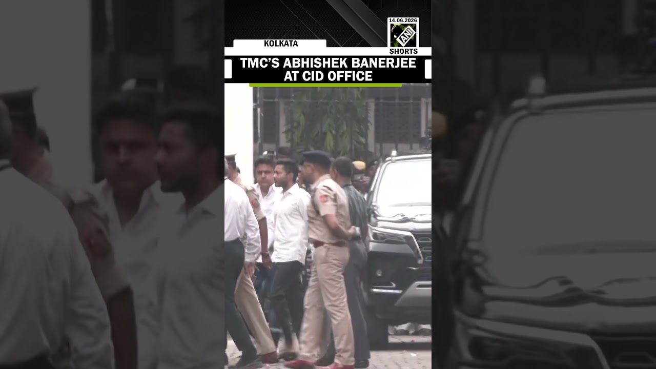 TMC&rsquo;s Abhishek Banerjee arrives at CID office after summon in connection with &lsquo;signature gate&rsquo;