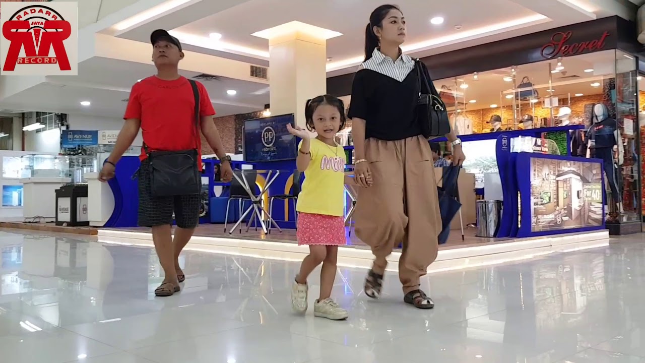 RATNA ANTIKA # VLOG BELANJA #  Atom Mall Surabaya