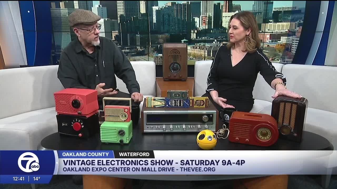 Live guest: Mark Oppat on the upcoming vintage electronics expo