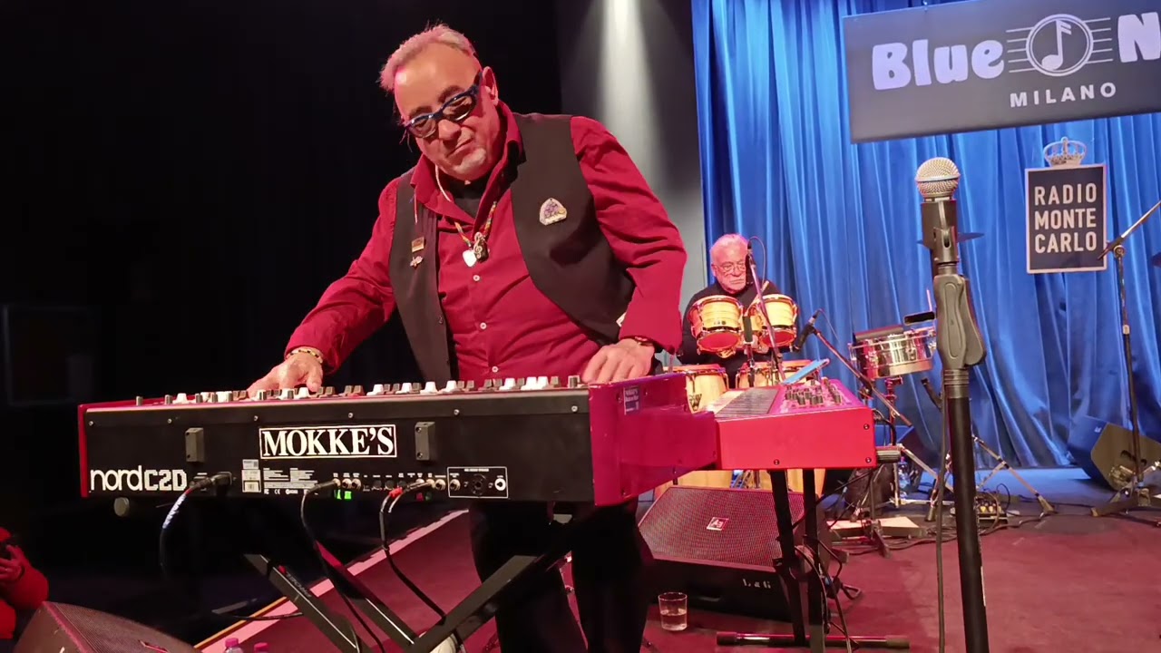 Nu me scuccia' live at Blue Note Milano 