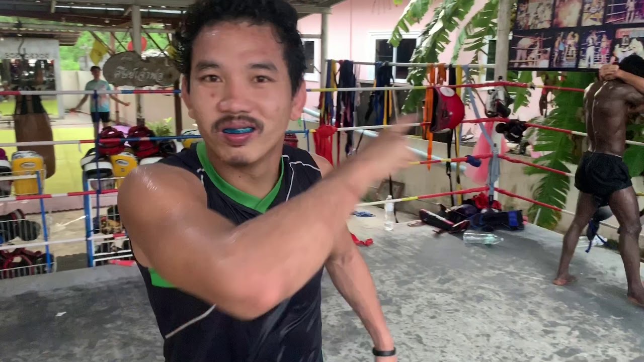 Muay Thai clinch Sitjaopho shark tank