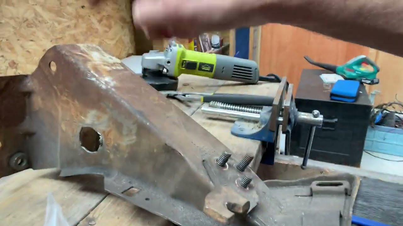 1968 Mustang Clutch/Brake Support Removal B4 Replacement