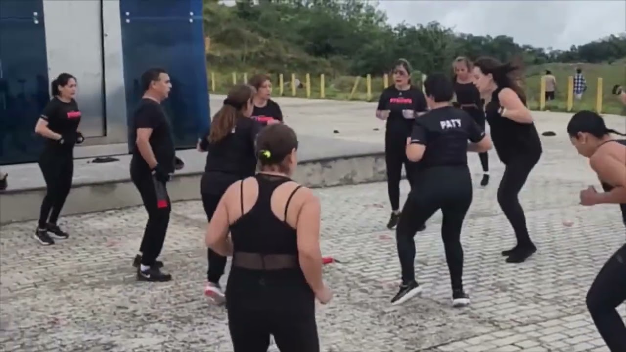 Strong Nation Let’s go Clase 19 cuadrante 3 —- acá las máquinas de Grace #strongnation #mexico