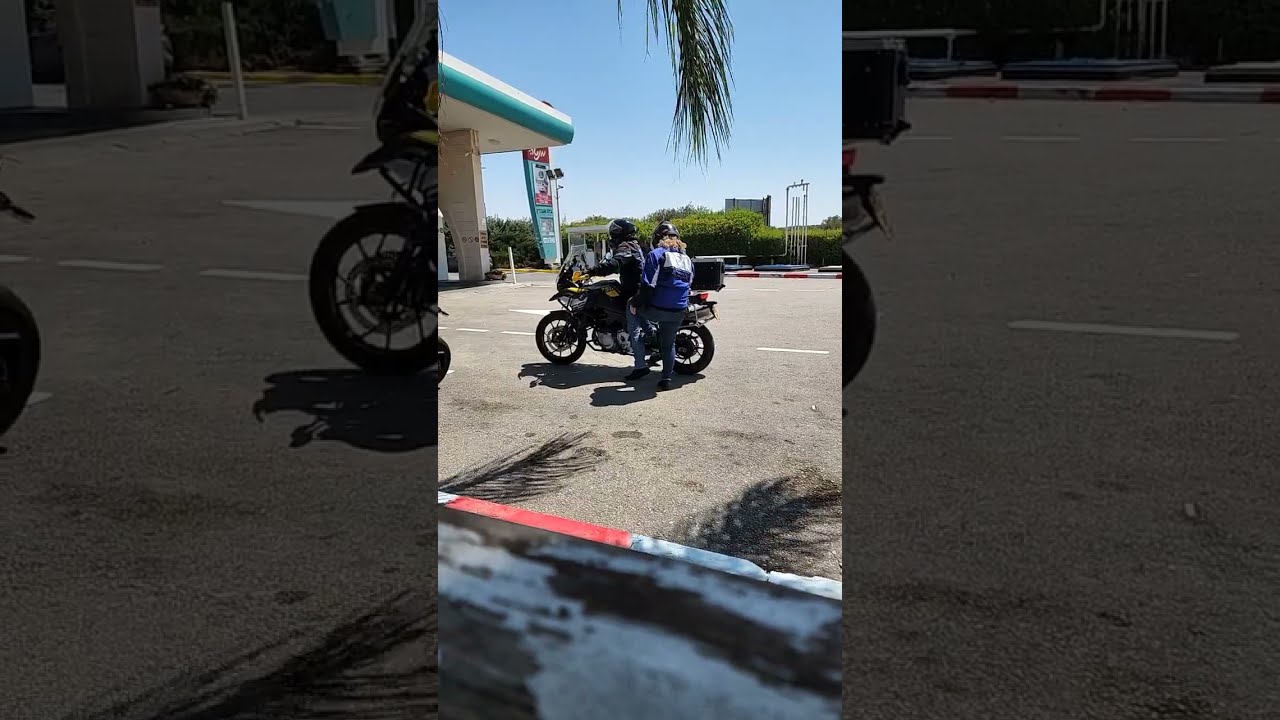 BMW 750 - The easy and correct way to get on a motorcycle as a passenger (pillion)
