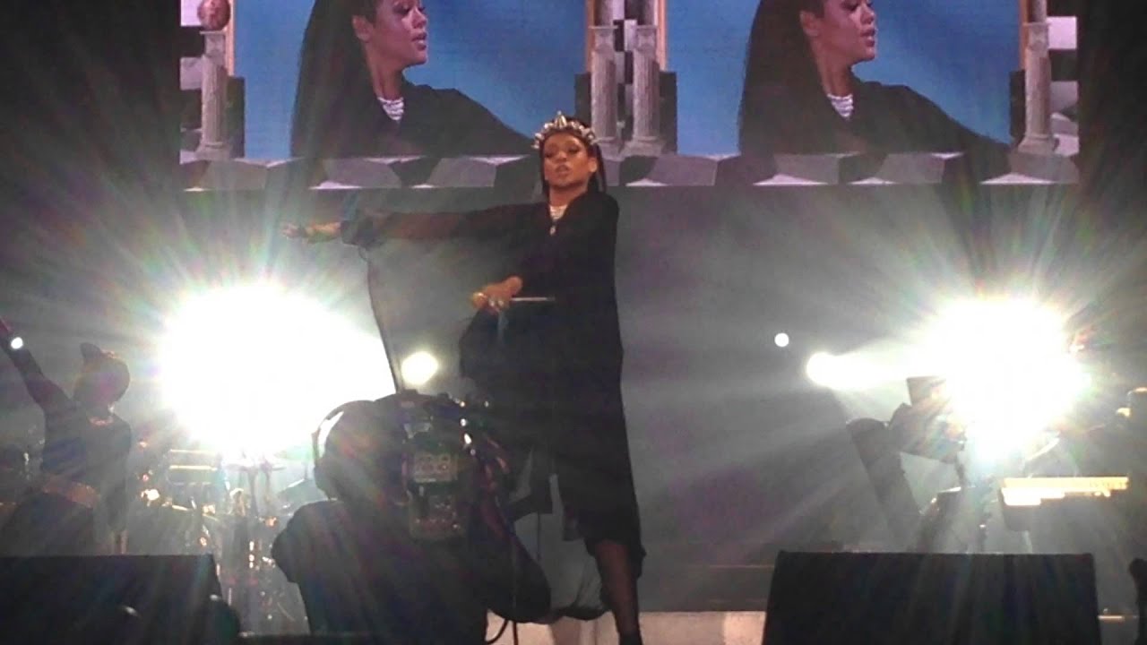 Rihanna - Birthday Cake (live in Tel Aviv, Israel) FULL