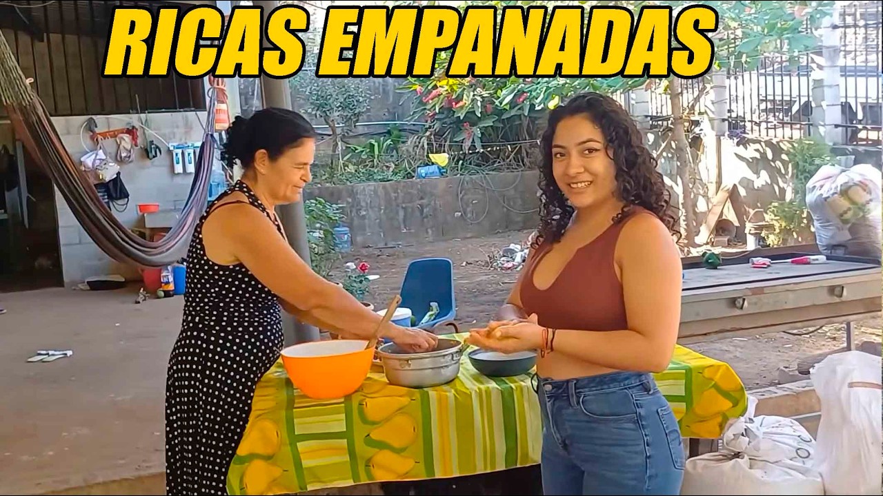 Nelly y tía Celida prepara unas ricas empanada.