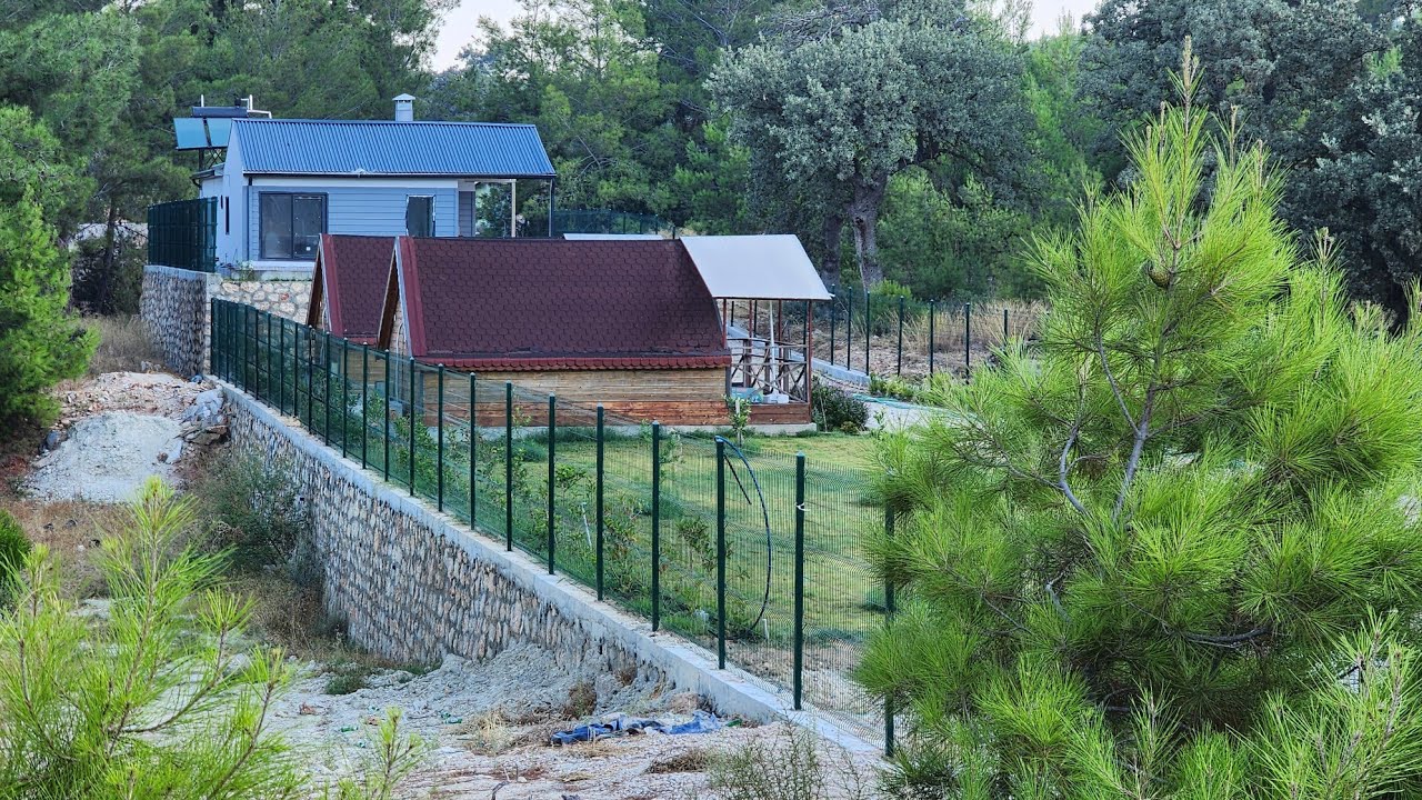 Antalya Kaş Palamut Köyünde Satılık Müstakil Köy İçinde 2.800 Metrekare Arazi ve Bahçe. 🍒🍑🍎🫒🫒🏡🏠