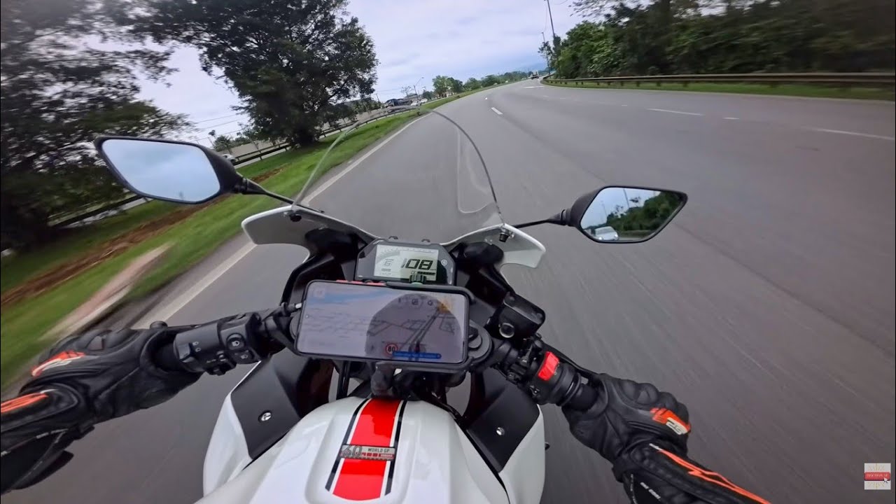 Na estrada de moto até Praia Grande | Yamaha R3 [4K]