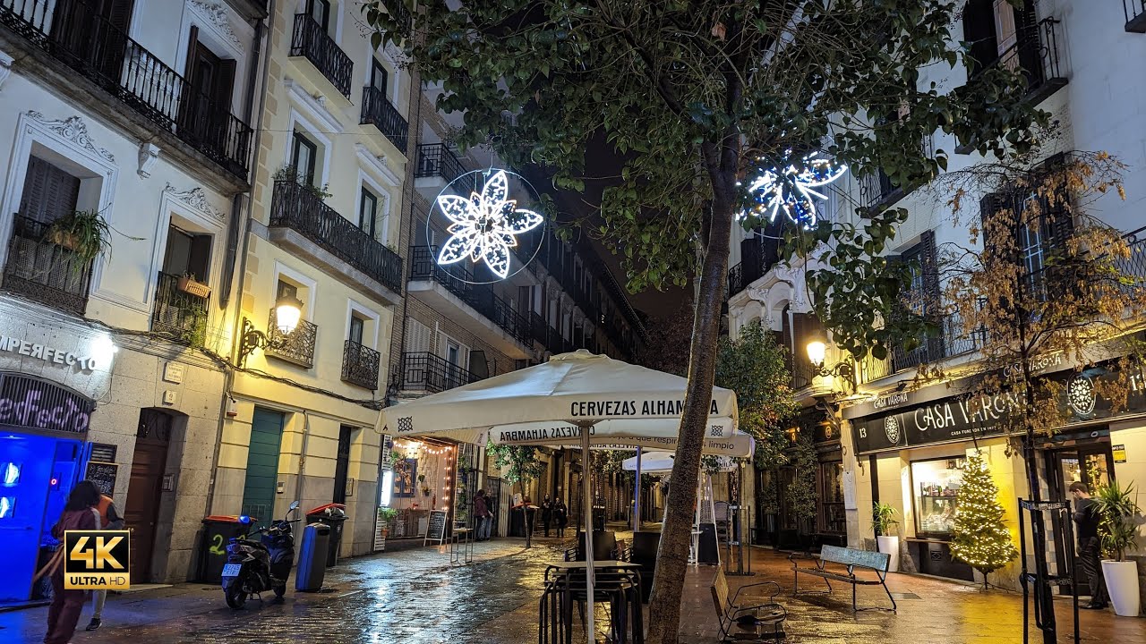 Enjoying the Smooth RAIN Walking in Madrid at Night (ASMR) -  Ep. 2