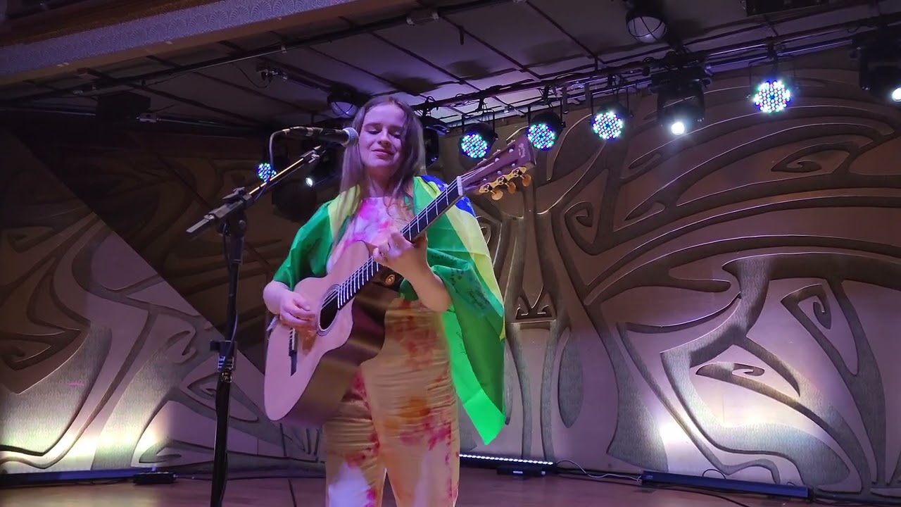 Gabrielle Aplin - Home @ Casa Rockambole - São Paulo