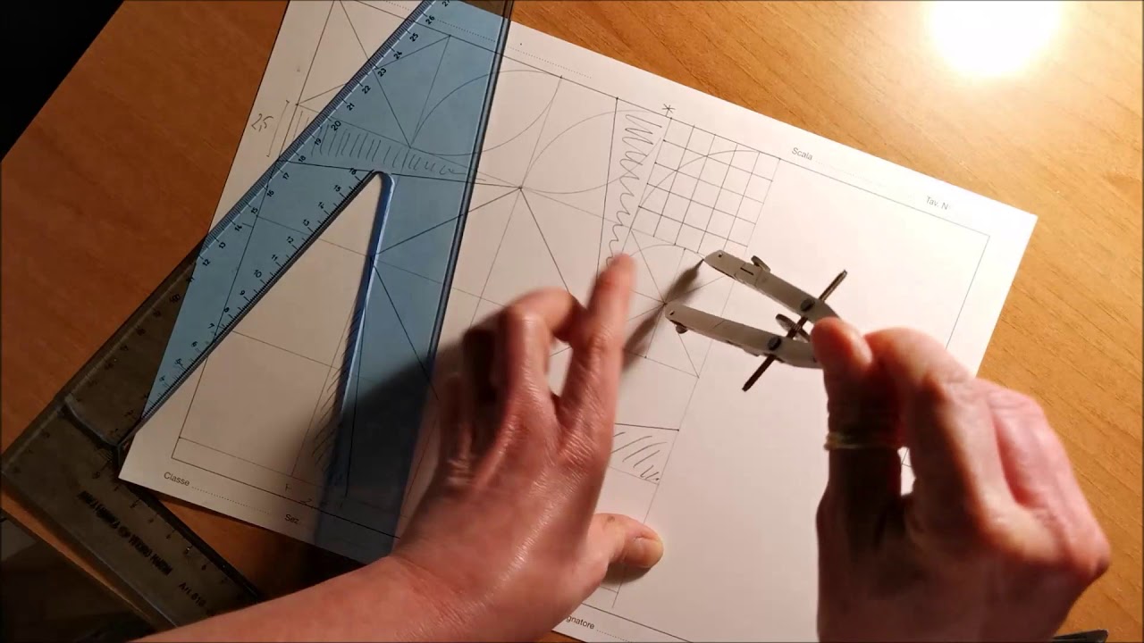 Realizzazione del modello in cartoncino della ciotola maldive di Bruno Munari- classi prime