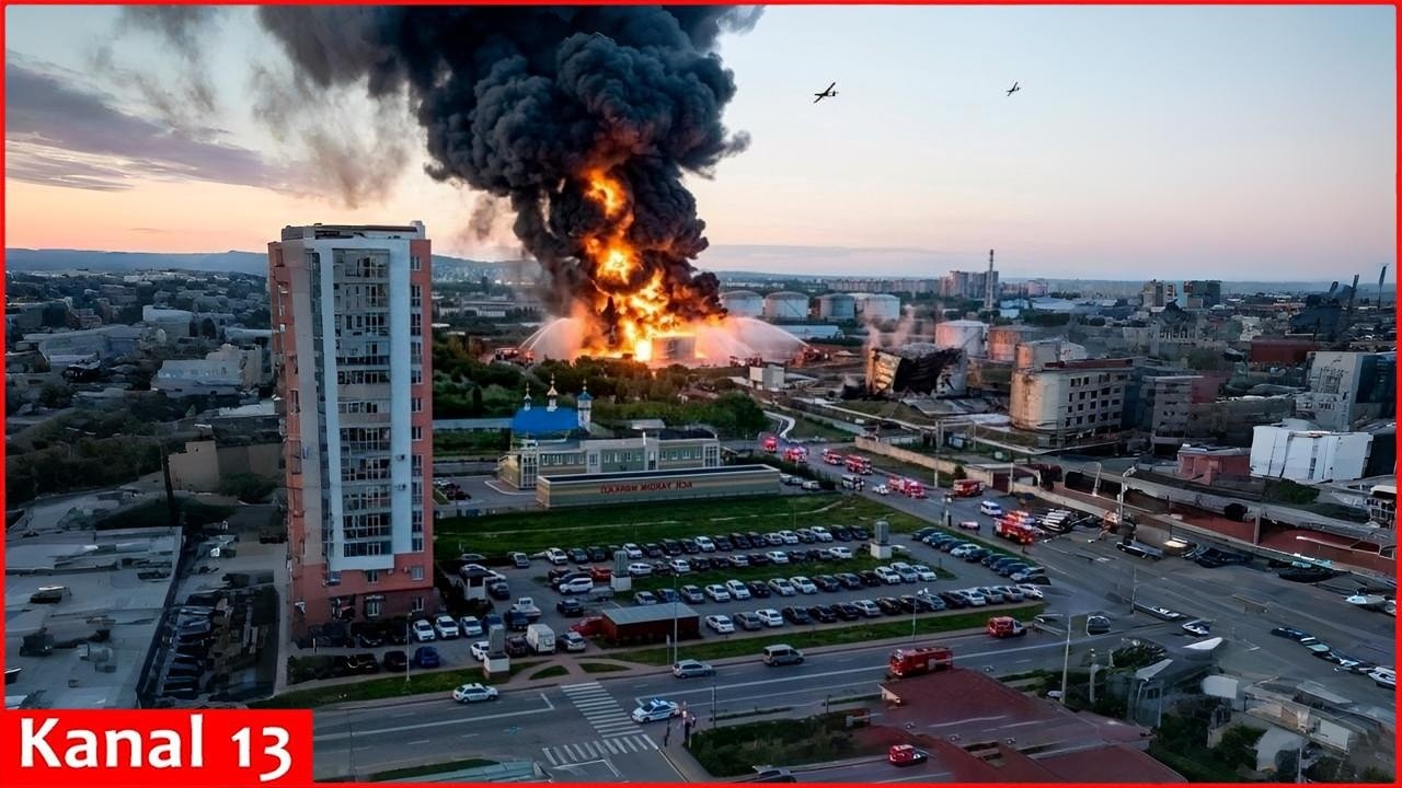 Украинские беспилотники атаковали нефтяной терминал в Санкт-Петербурге накануне визита Путина в г...